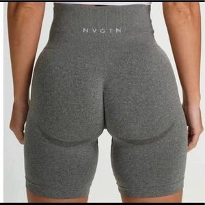 NVGTN contour shorts